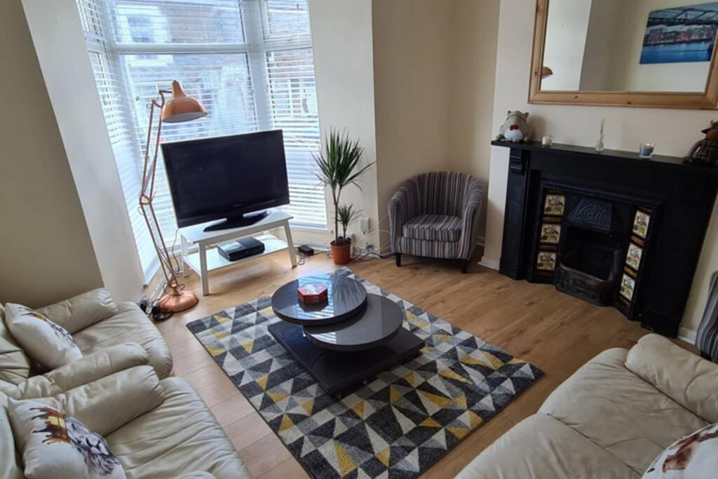 Swansea City Centre Townhouse Buitenkant foto